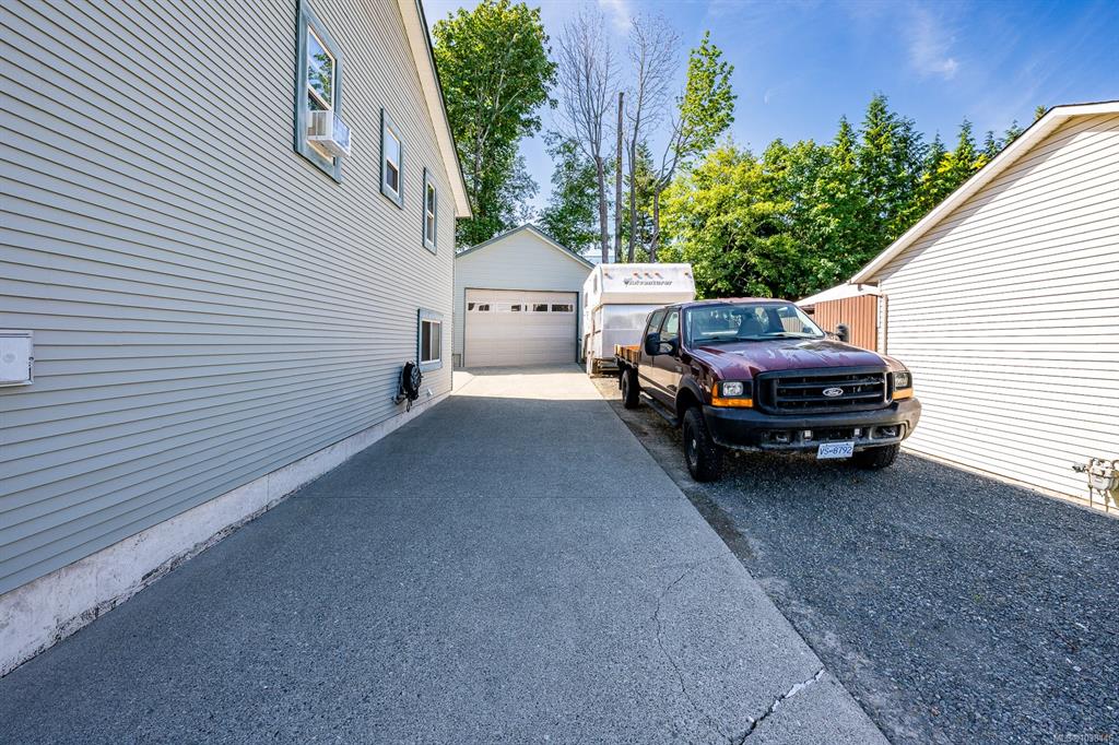 Fifth View of 809 Willowcrest Rd, Campbell River, BC, V9W 5L1