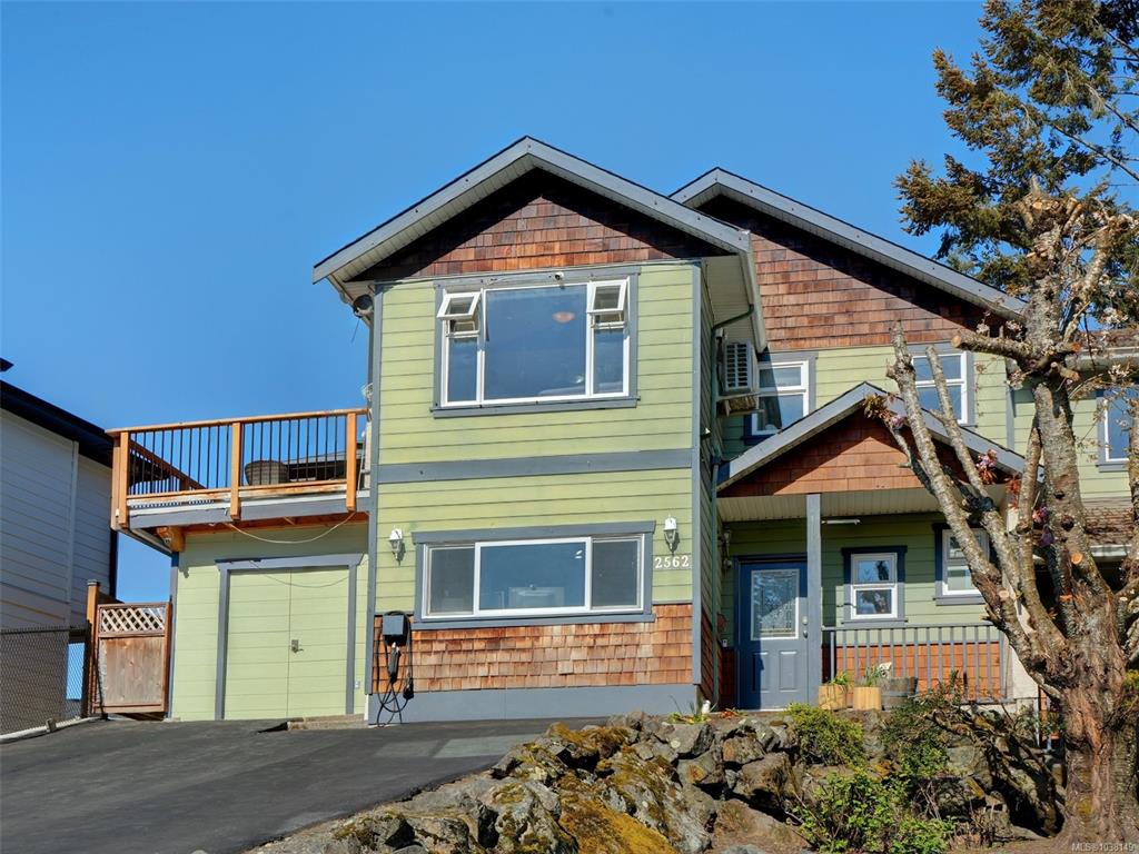 2562 Wentwich Rd, 1038149, BC,