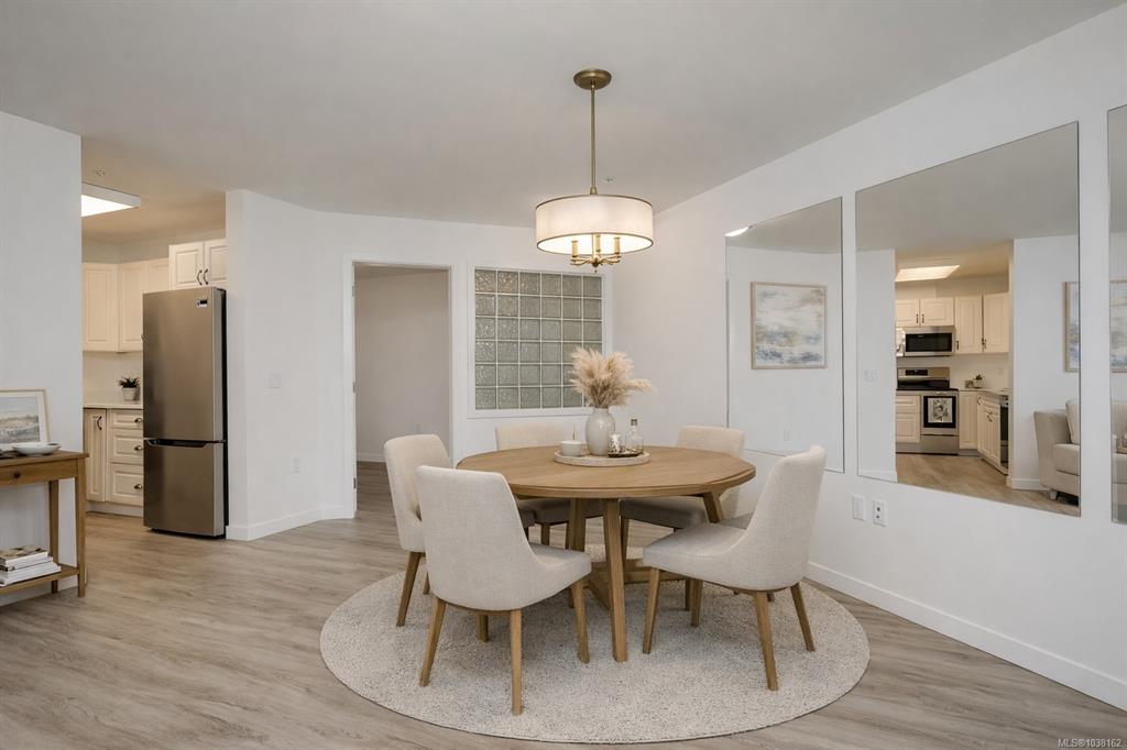 Fifth View of 689 Bay St, Lexington Park, Victoria, BC, V8T 5H9