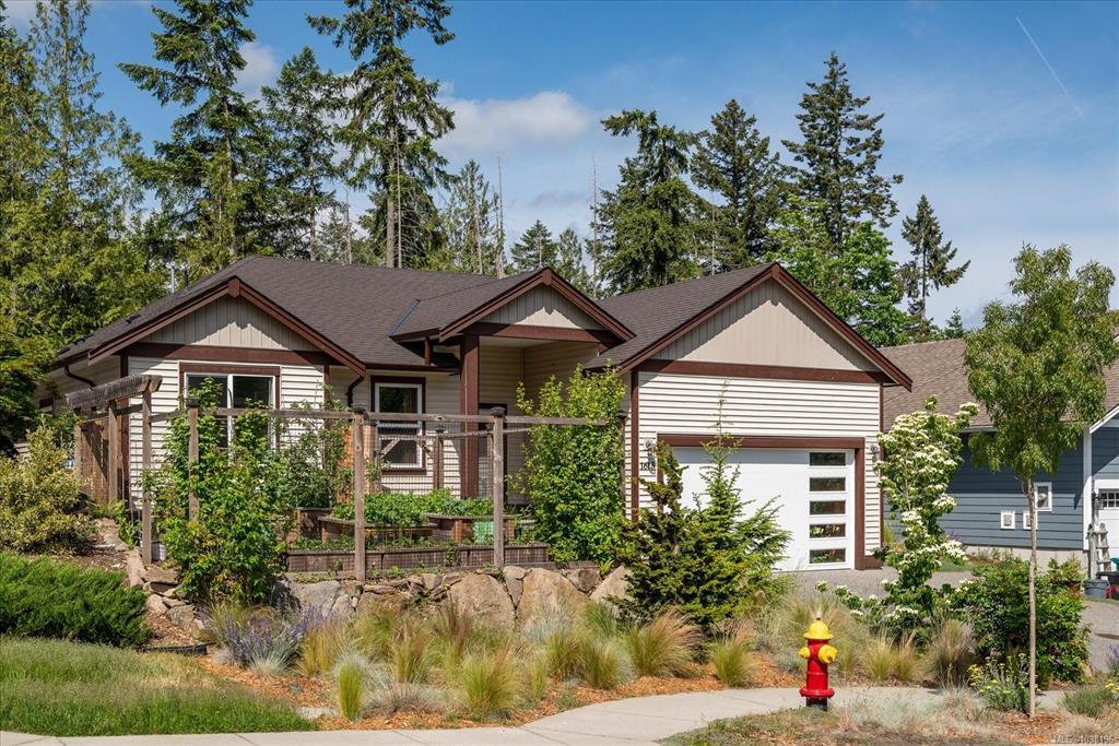 1613 Roberta Rd S, 1038196, BC,
