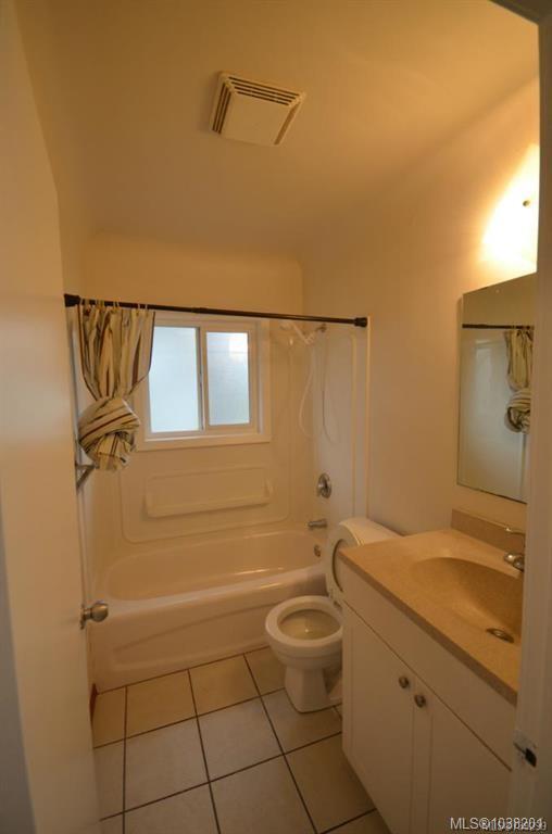 Fifth View of 450 452 Craigflower Rd, Victoria, BC, V9A 2V8