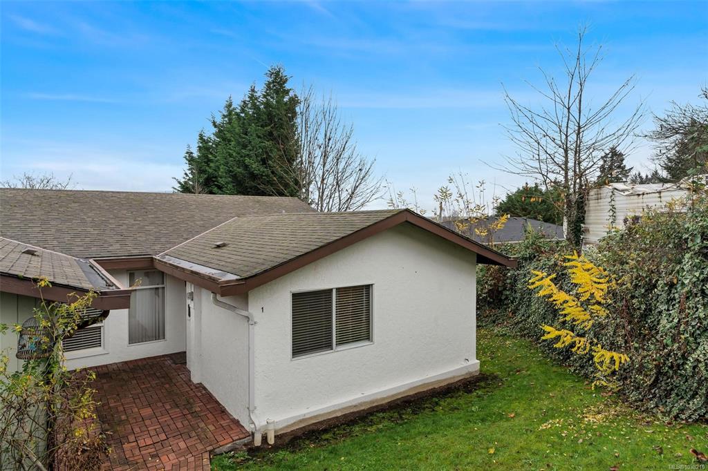 6172 Alington Rd, 1038210, BC,