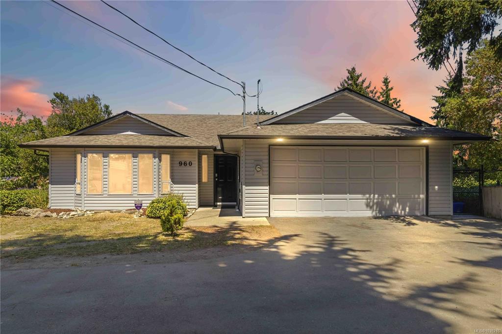 960 Dunford Ave, 1038216, BC,