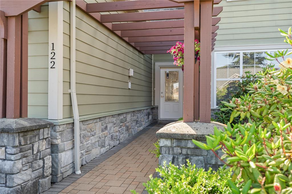 Fourth View of 945 Bear Mountain Pkwy, Langford, BC, V9B 6T1