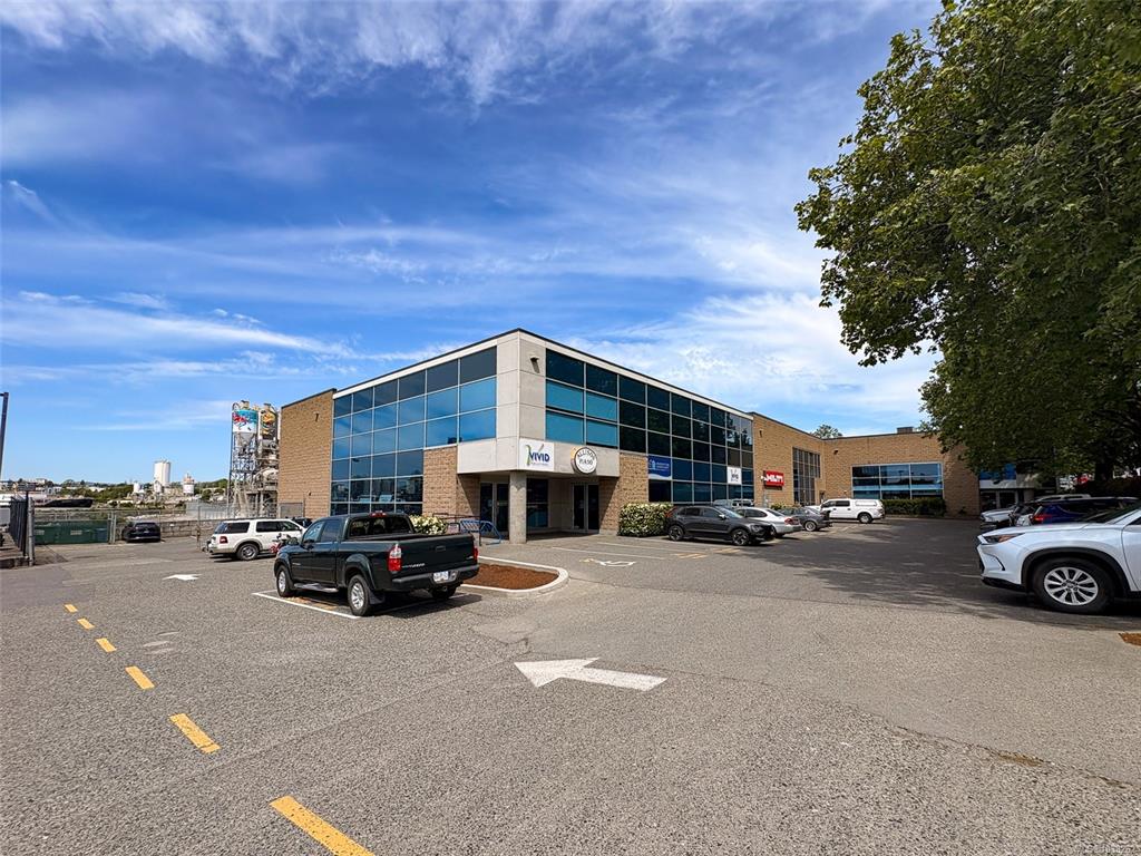 2330 Government St, 1038262, BC,