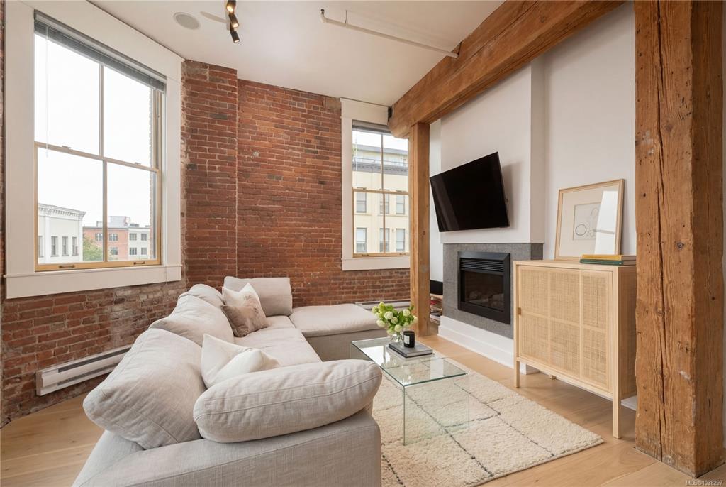 Fourth View of 610 Johnson St, Victoria, BC, V8W 1M4