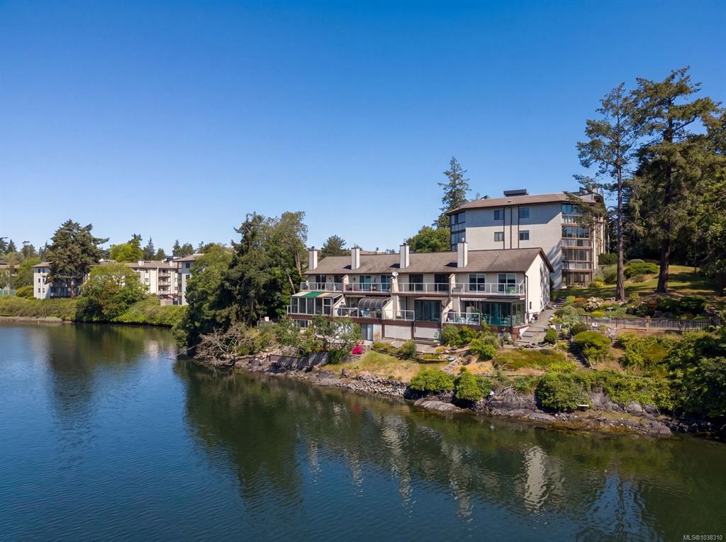 67 Gorge Rd W, 1038310, BC,