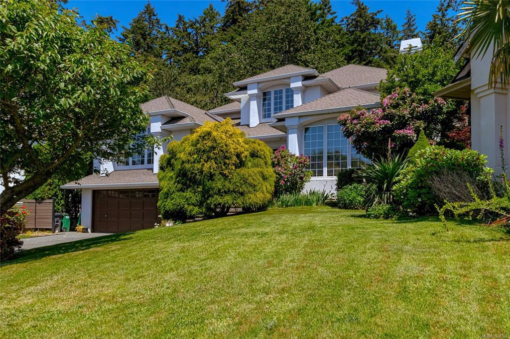 Second View of 833 Royal Wood Pl, Saanich, BC, V8Y 3C5