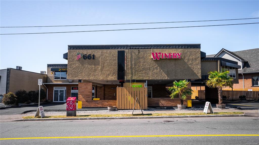 Third View of 661 Burnside Rd E, Victoria, BC, V8T 2X9