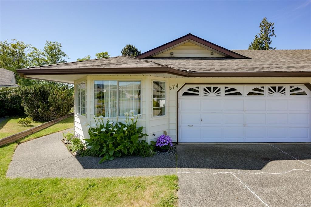Fifth View of 574 Cedar Cres, Cobble Hill, BC, V8H 0K8