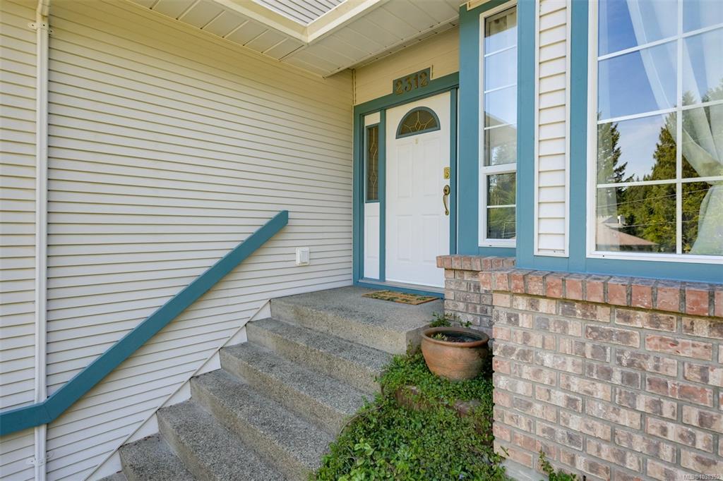 Fifth View of 2312 San Juan Pl, Shawnigan Lake, BC, V8H 2E6