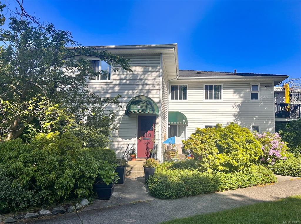 Second View of 966 Fairfield Rd, Victoria, BC, V8V 3A4