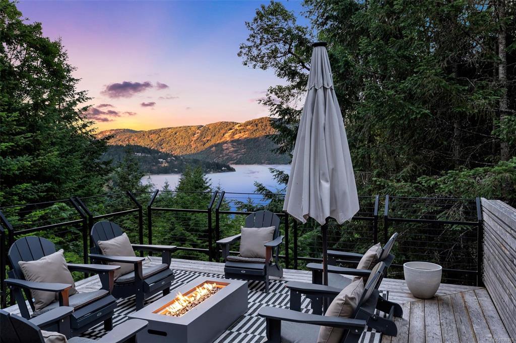 Fourth View of 977 Grandview St, Duncan, BC, V9L 5Y7