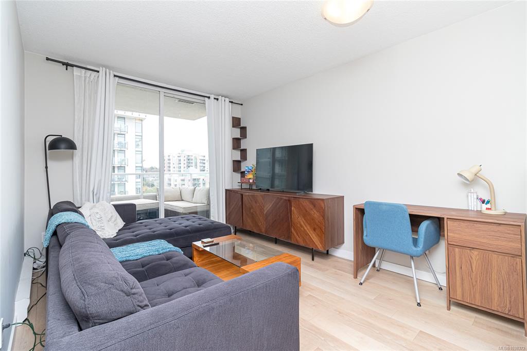 Fifth View of 930 Yates St, The Manhattan, Victoria, BC, V8V 3M2