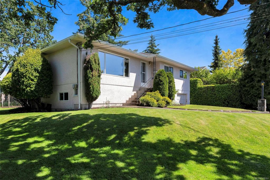 Third View of 3973 Livingstone Ave S, Saanich, BC, V8N 3A5