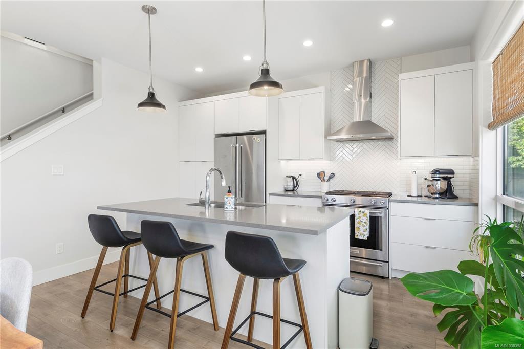Fourth View of 2607 Kendal Ave, Stoneleigh Station, Cumberland, BC, V0S 1S0