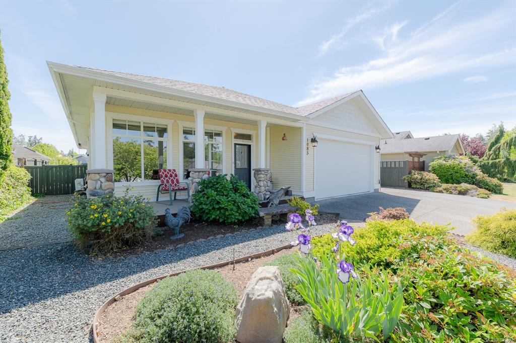 Third View of 1085 Tara Cres, Parksville, BC, V9P 2W5