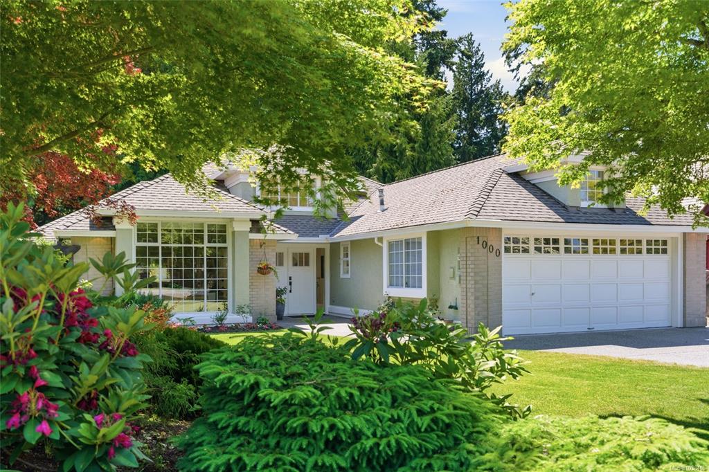 Second View of 1000 Eaglecrest Dr, Qualicum Beach, BC, V9K 1E9