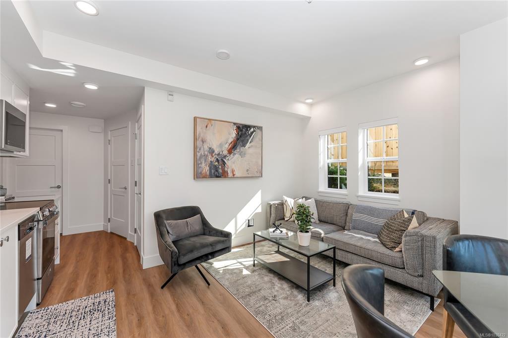 Fifth View of 1224 Richardson St, 1224 Richardson, Victoria, BC, V8V 3E1