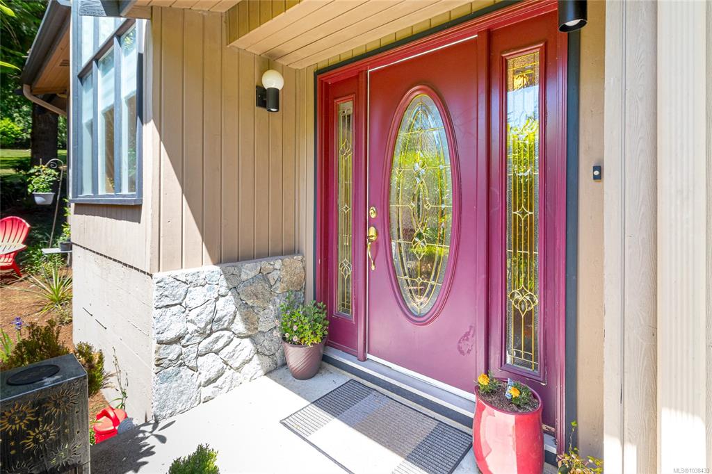 Fifth View of 8705 Nash Pl, North Saanich, BC, V8L 4G9