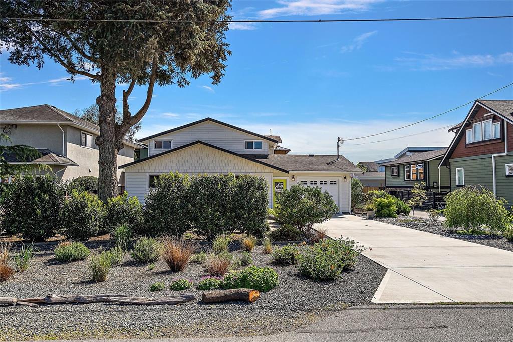 2485 Orchard Ave, 1038449, BC,