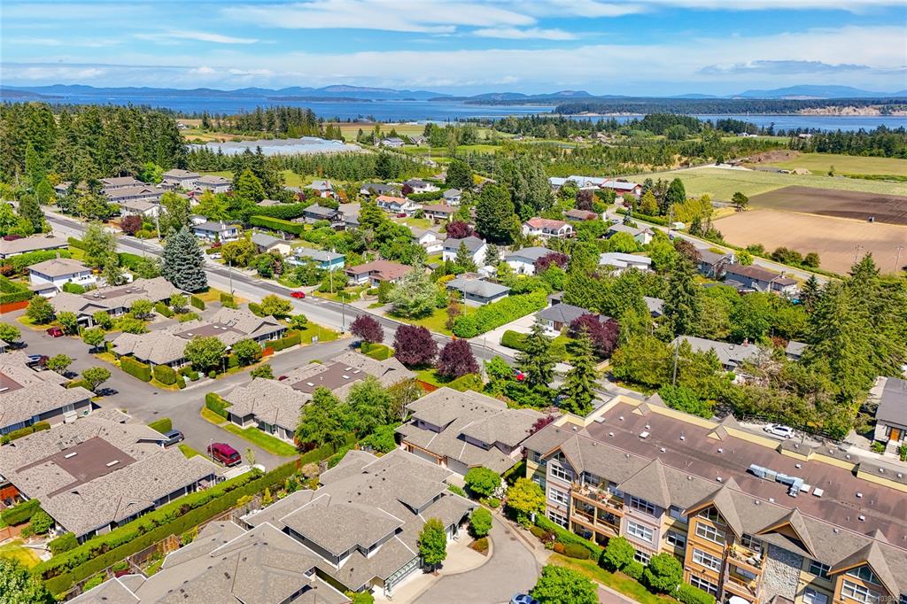 Fourth View of 1963 Polo Park Crt, Central Saanich, BC, V8M 2K1
