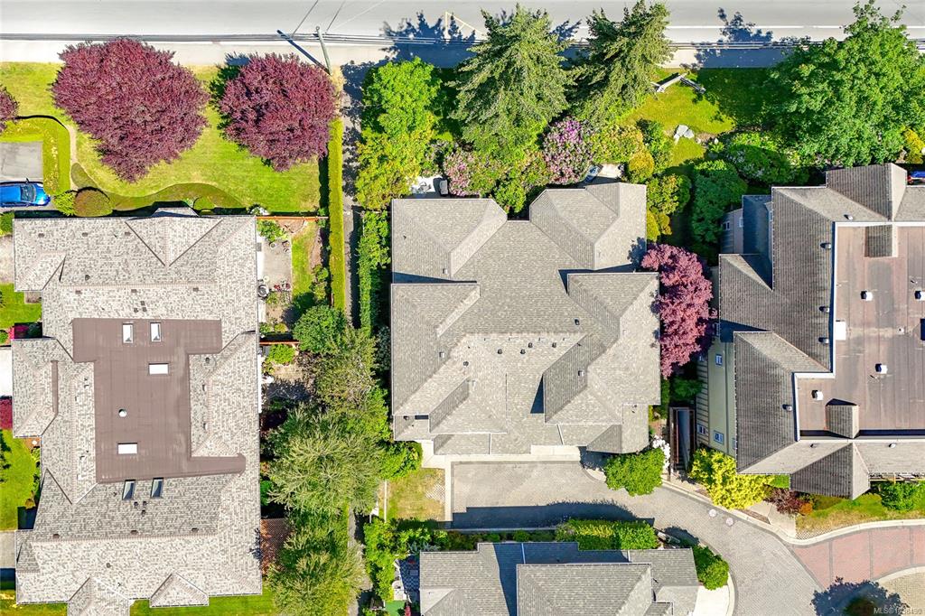 Fifth View of 1963 Polo Park Crt, Central Saanich, BC, V8M 2K1