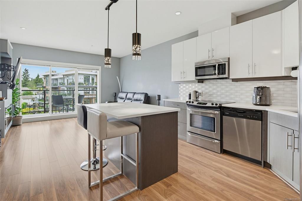 Fifth View of 742 Travino Lane, Saanich, BC, V8Z 0E2