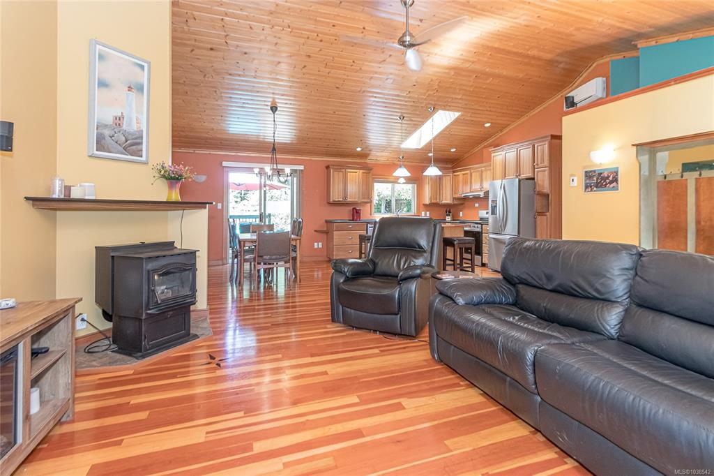 Third View of 4611 Berbers Dr, Bowser, BC, V0R 1G0