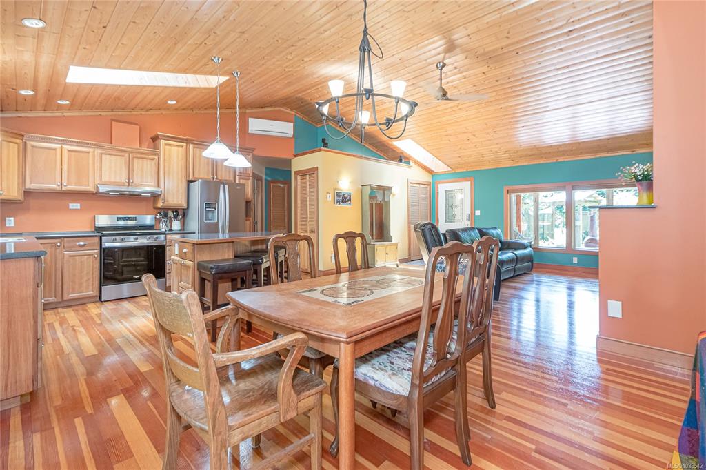 Fourth View of 4611 Berbers Dr, Bowser, BC, V0R 1G0