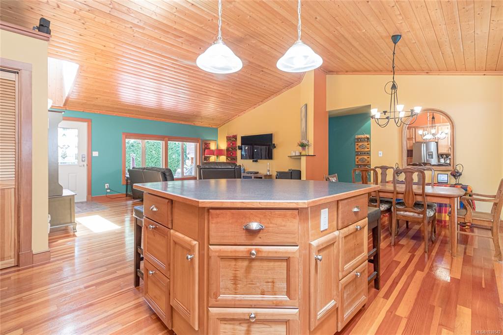 Fifth View of 4611 Berbers Dr, Bowser, BC, V0R 1G0