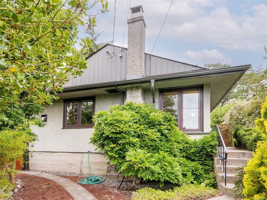 Second View of 2528 Forbes St, Victoria, BC, V8R 4B8