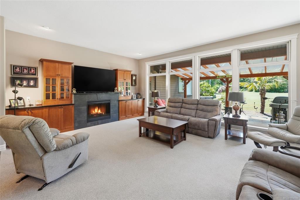 Fourth View of 990 View Rd, Qualicum Beach, BC, V9K 1N3