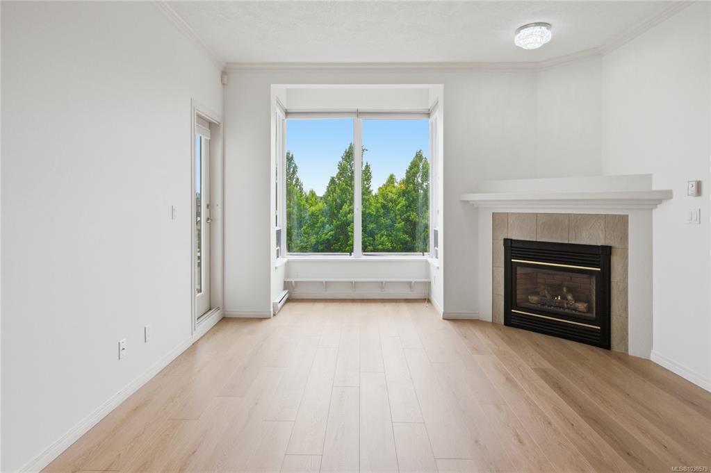 Fourth View of 380 Waterfront Cres, Victoria, BC, V8T 5K3