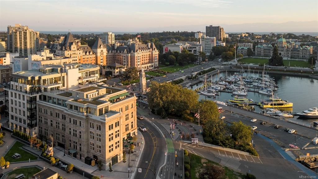Second View of 888 Government St, Customs House, Victoria, BC, V8W 0G5