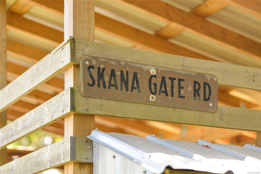 Third View of 222 Skana Gate Rd, Mayne Island, BC, V0N 2J1