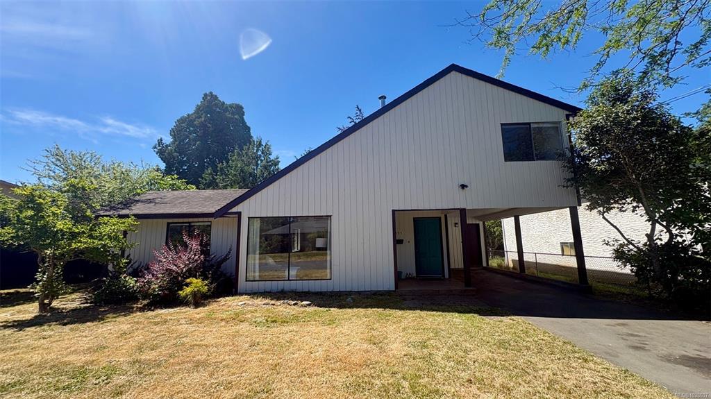 1871 Fairburn Dr, 1038607, BC,