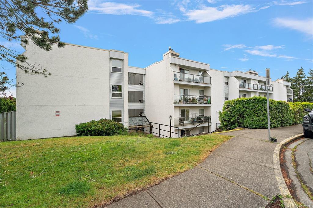290 Regina Ave, 1038621, BC,