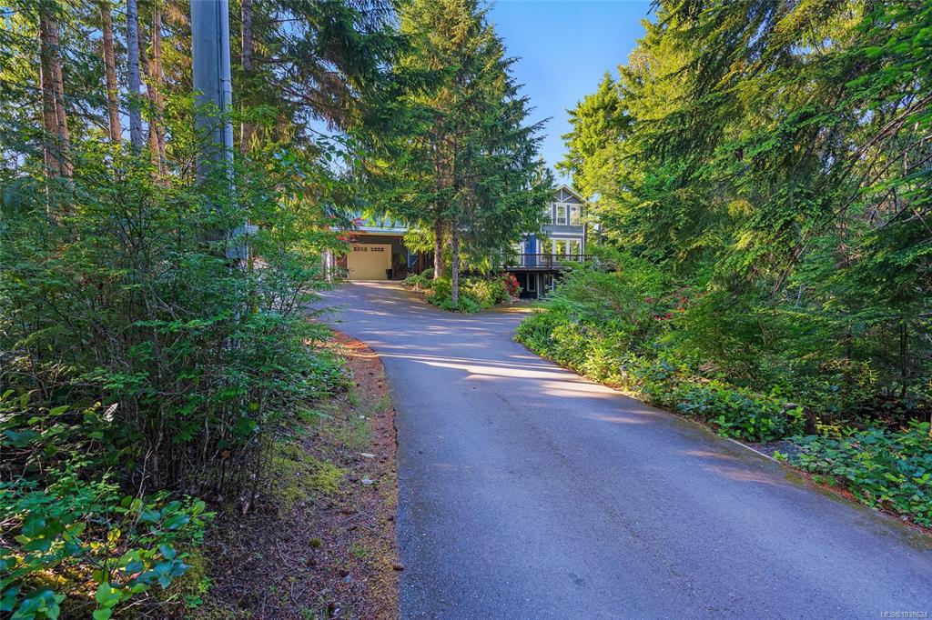 Fourth View of 1571 Meadowood Way, Qualicum Beach, BC, V9K 1K1