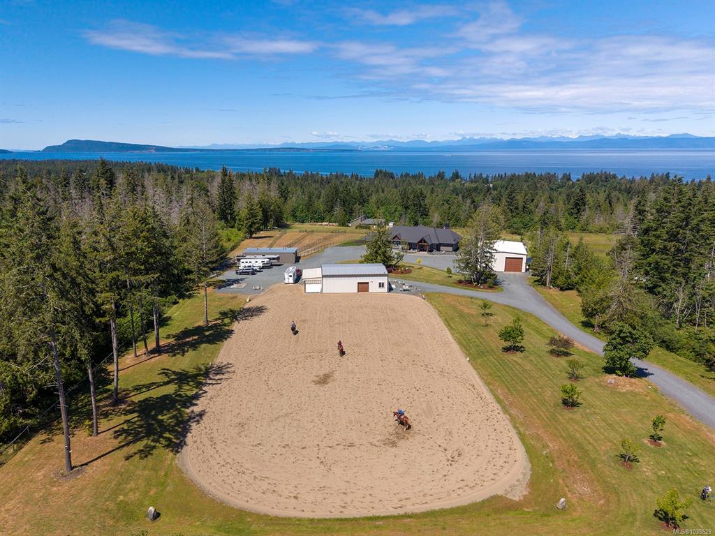 Third View of 416 Grovehill Rd, Qualicum Beach, BC, V9K 2A3