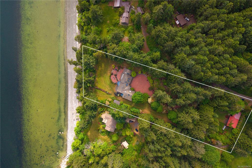 Third View of 2070 Cooper Rd, Gabriola Island, BC, V0R 1X7