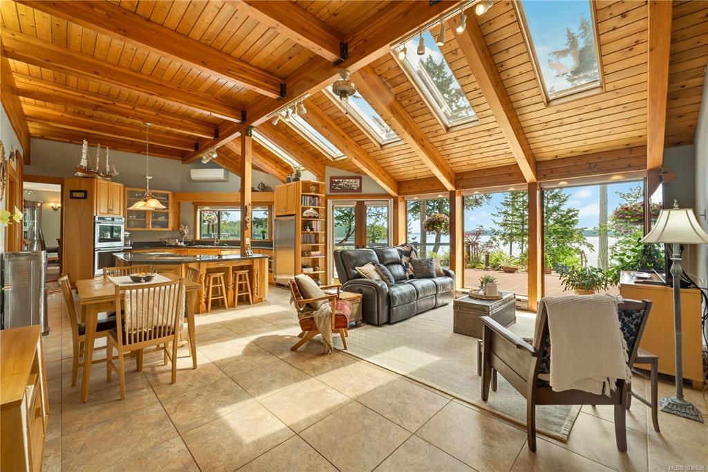 Fifth View of 2070 Cooper Rd, Gabriola Island, BC, V0R 1X7