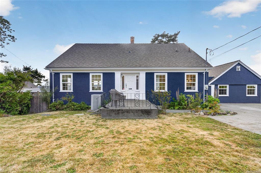 Fifth View of 436 Constance Ave, Esquimalt, BC, V9A 6N3