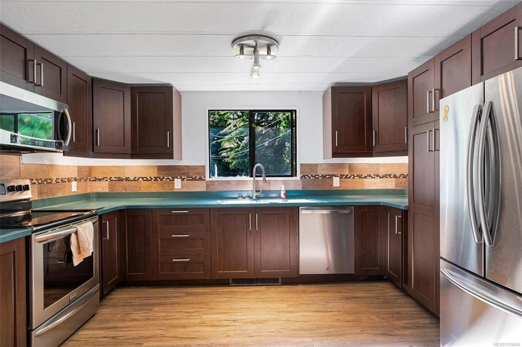 Third View of 1105 Bourban Rd, KERRY VILLAGE, Mill Bay, BC, V0R 2P2