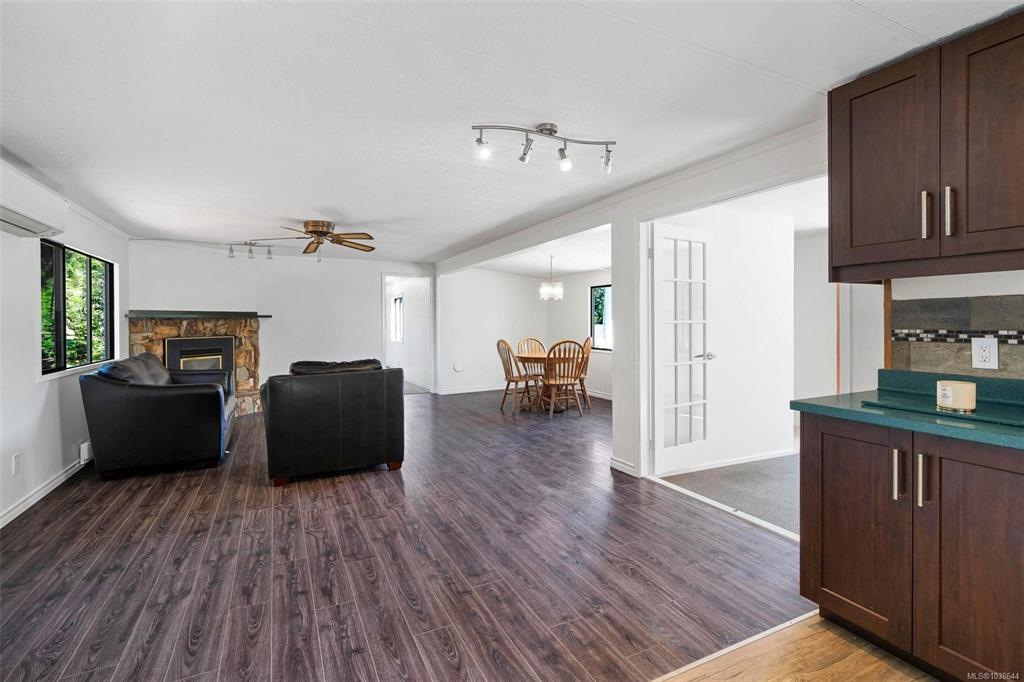 Fifth View of 1105 Bourban Rd, KERRY VILLAGE, Mill Bay, BC, V0R 2P2