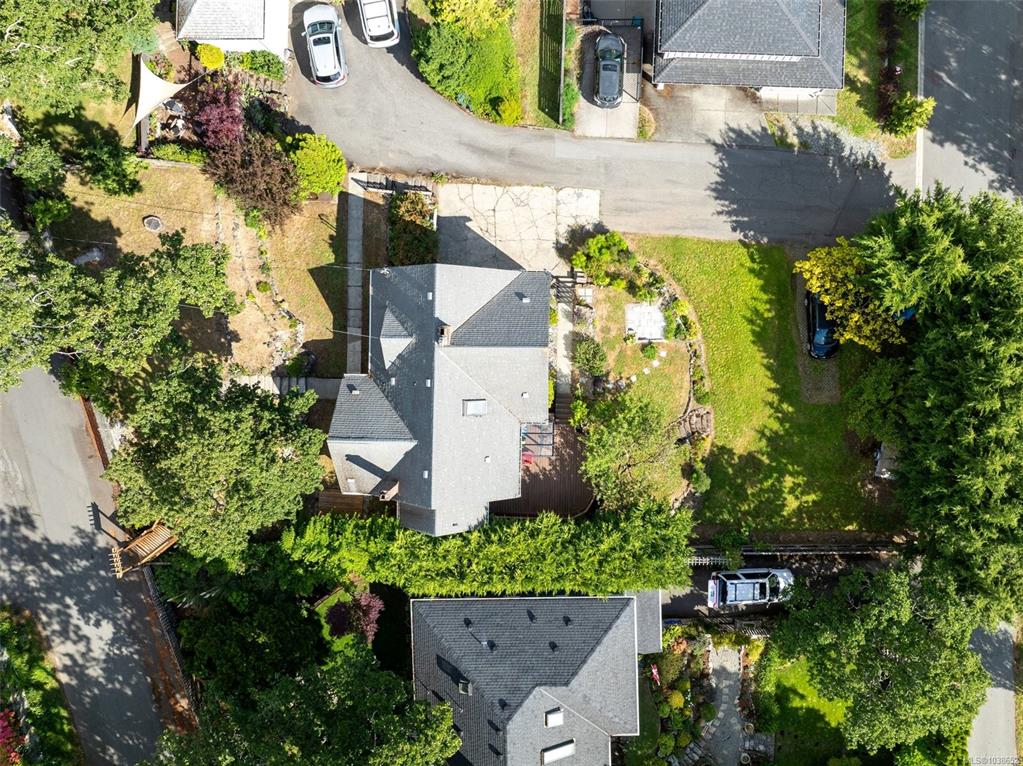 Fourth View of 1161 Clovelly Terr, Saanich, BC, V8P 1V7