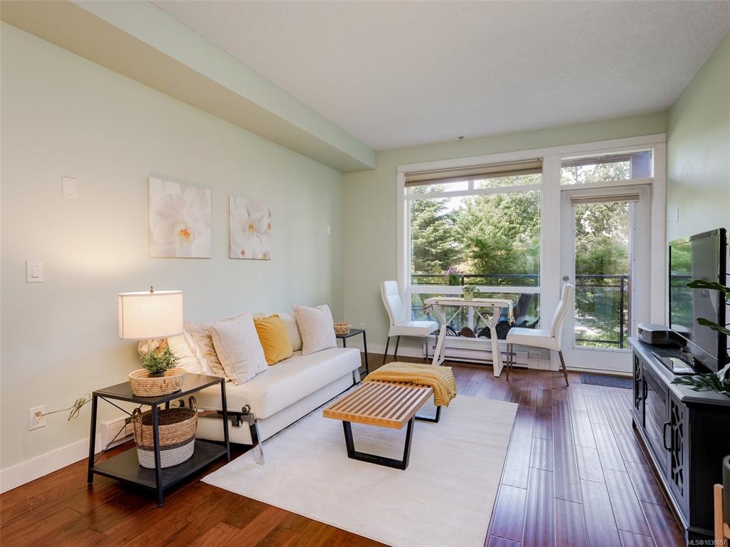 2710 Jacklin Rd, 1038657, BC,