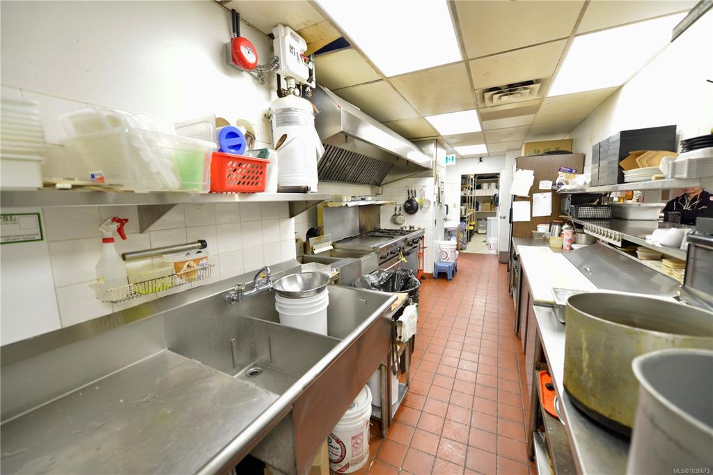 Fourth View of 771 Vernon Ave, Saanich, BC, V8X 5A7