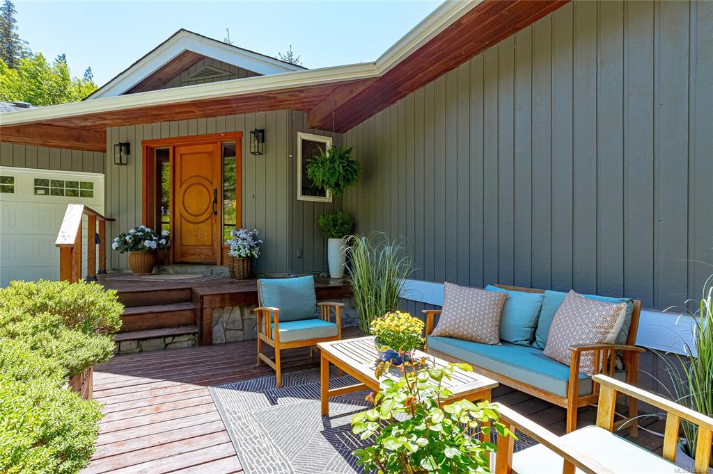 Fifth View of 4475 Otter Point Rd, Sooke, BC, V9Z 0K4