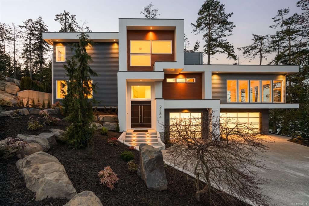 2464 Tryon Rd, 1038686, BC,